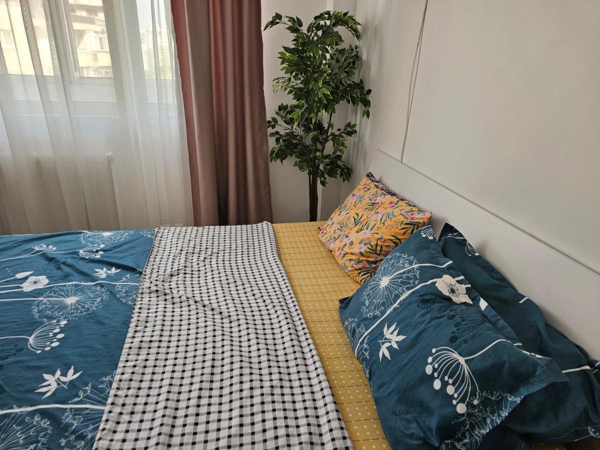 בוקרשט Apartament Near The Park Two Rooms מראה חיצוני תמונה