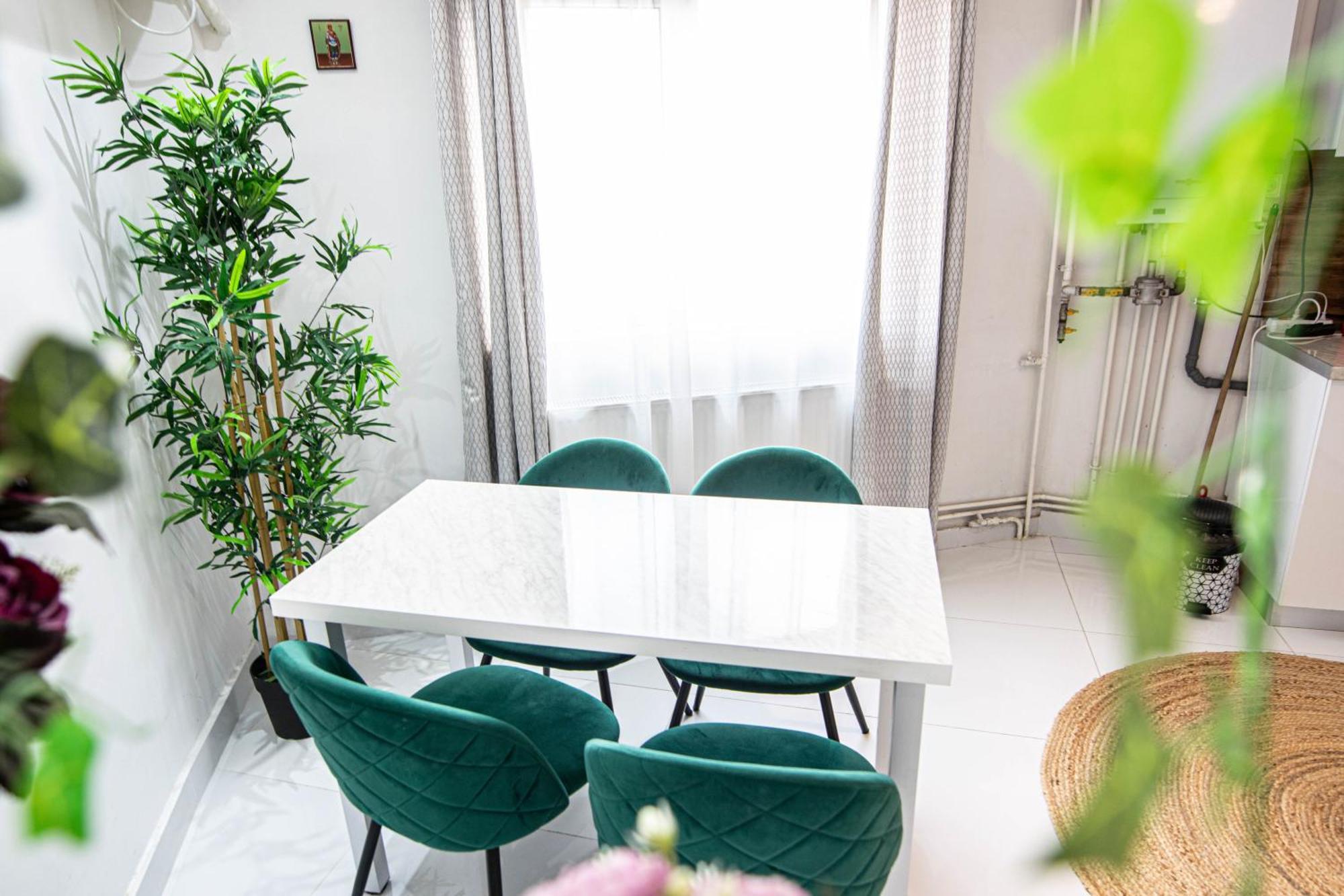 בוקרשט Apartament Near The Park Two Rooms מראה חיצוני תמונה