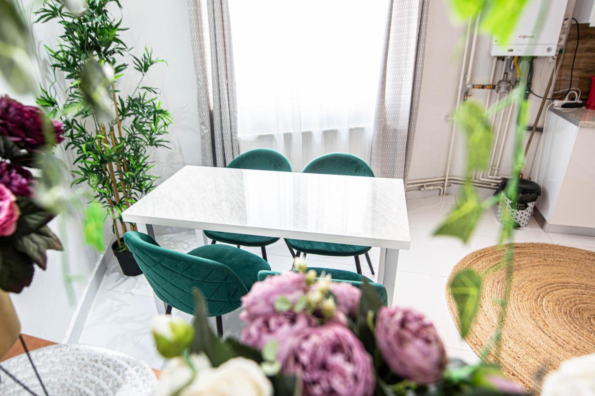 בוקרשט Apartament Near The Park Two Rooms מראה חיצוני תמונה
