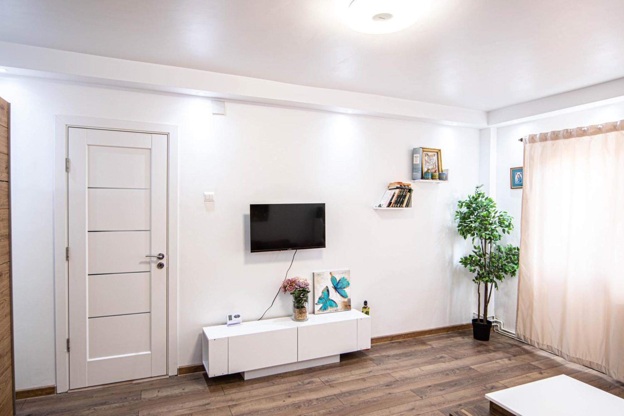 בוקרשט Apartament Near The Park Two Rooms מראה חיצוני תמונה