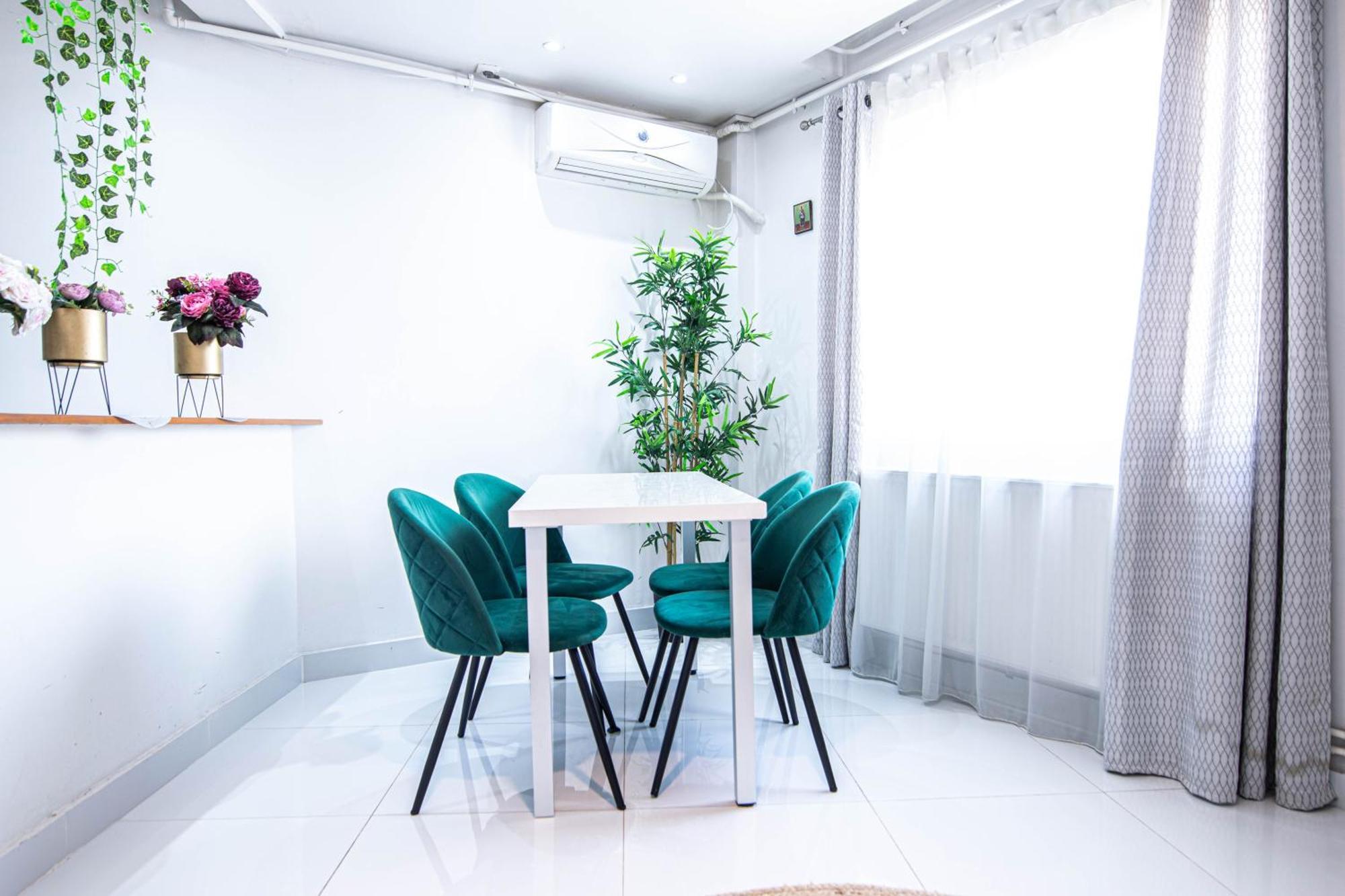 בוקרשט Apartament Near The Park Two Rooms מראה חיצוני תמונה