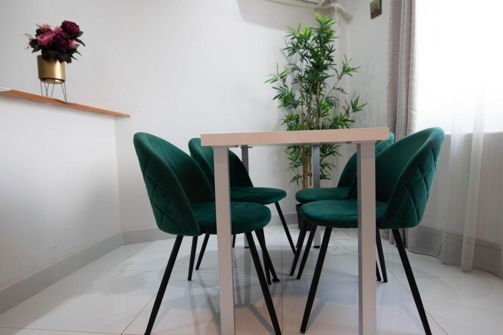 בוקרשט Apartament Near The Park Two Rooms מראה חיצוני תמונה
